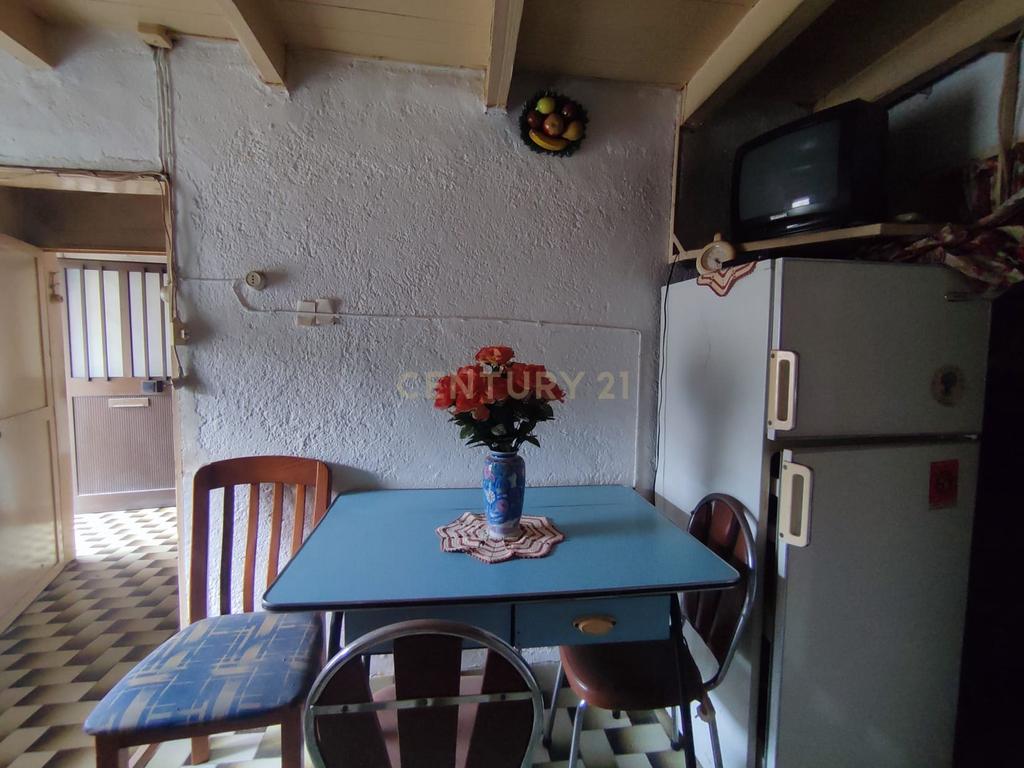 Moradia T2, com anexo em pedra, Tinalhas, Castelo Branco - Image 7