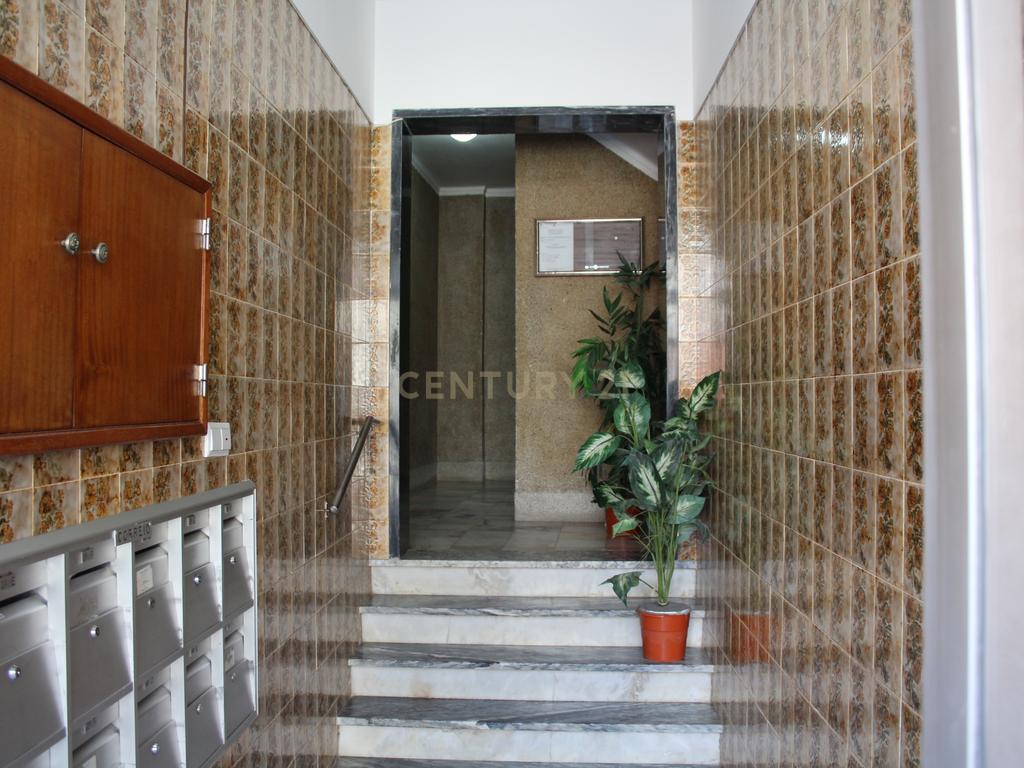 Oportunidade Única! Apartamento T2 com Vista Rio em Vila Franca de Xira. - Image 3