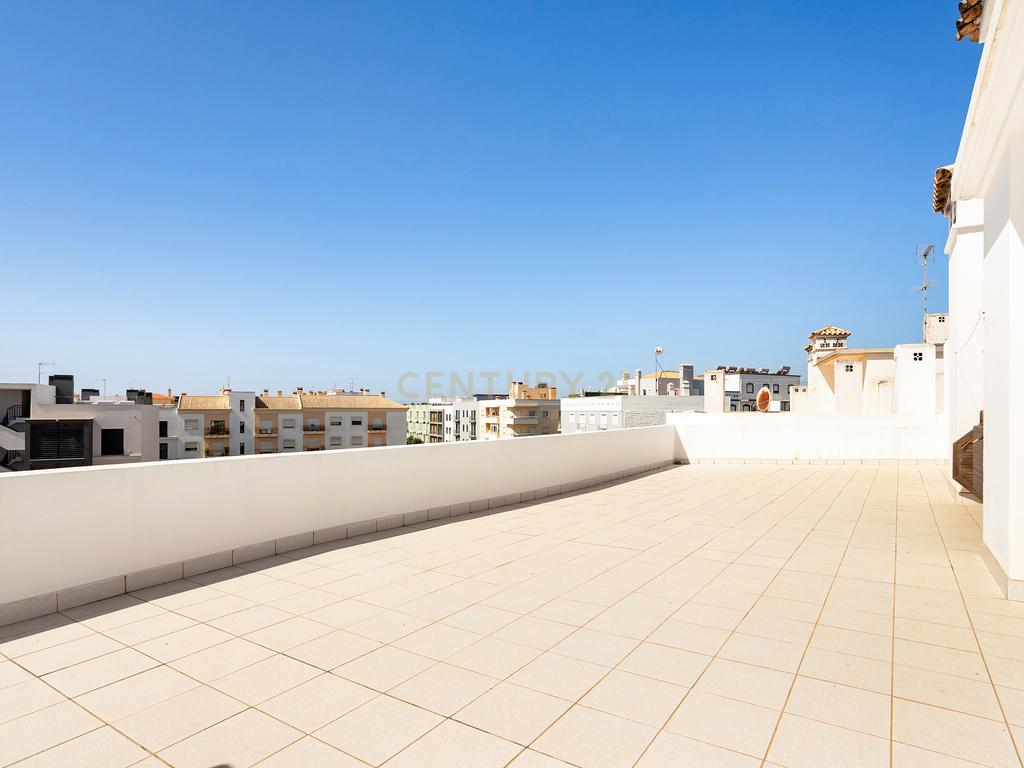 Apartamento T4 com 144m2 no Coração do Algarve - Almancil - Image 38
