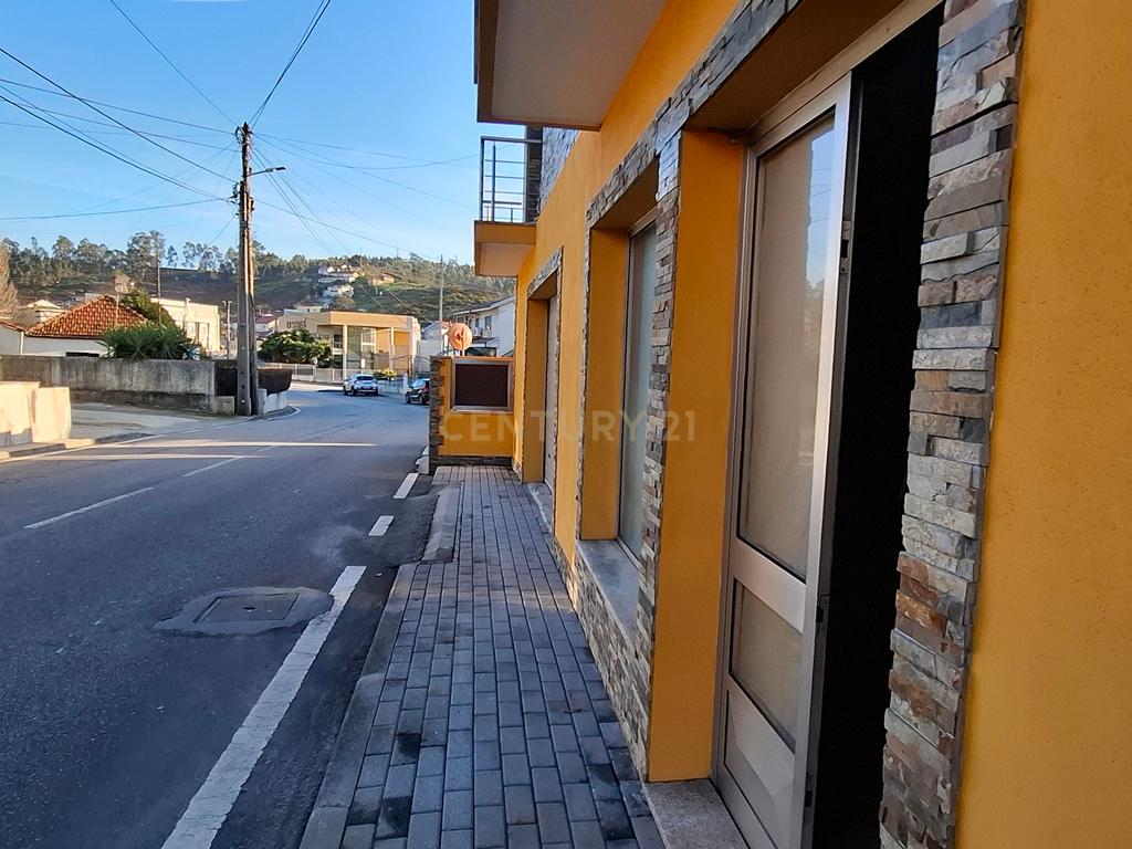 Moradia T3 em Carvalhosa, Paços de Ferreira, ao FERRARA PLAZA - Image 31