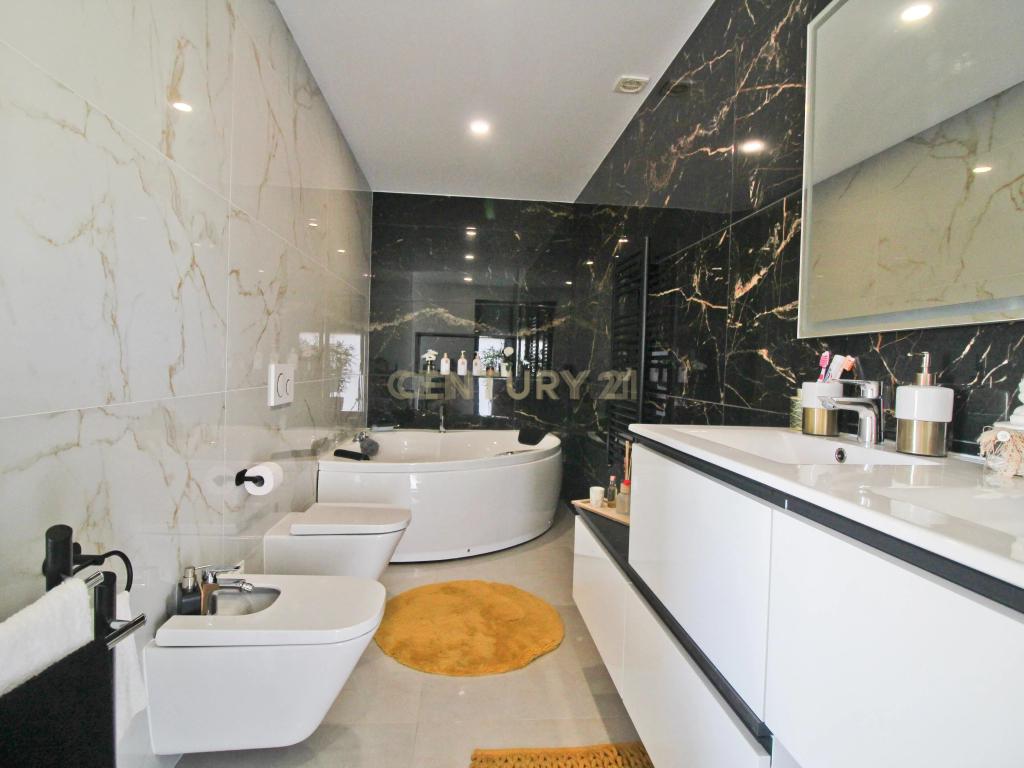 Casa Nova em Alvor, Portimão - Luxo e Conforto - Image 47
