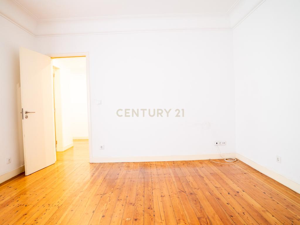 Apartamento T4 à venda na Rua de Santana à Lapa, Nº 24 - Image 6