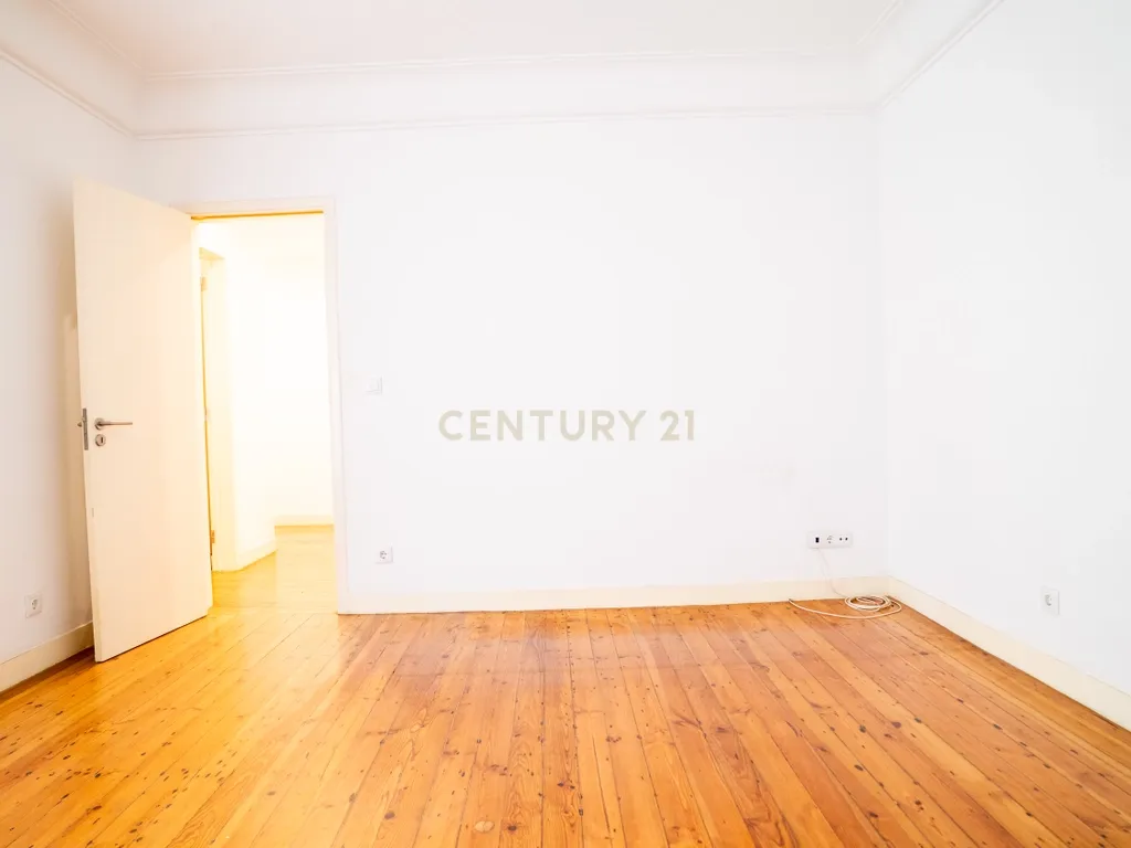 Apartamento T4 à venda na Rua de Santana à Lapa, Nº 24 - Image 6