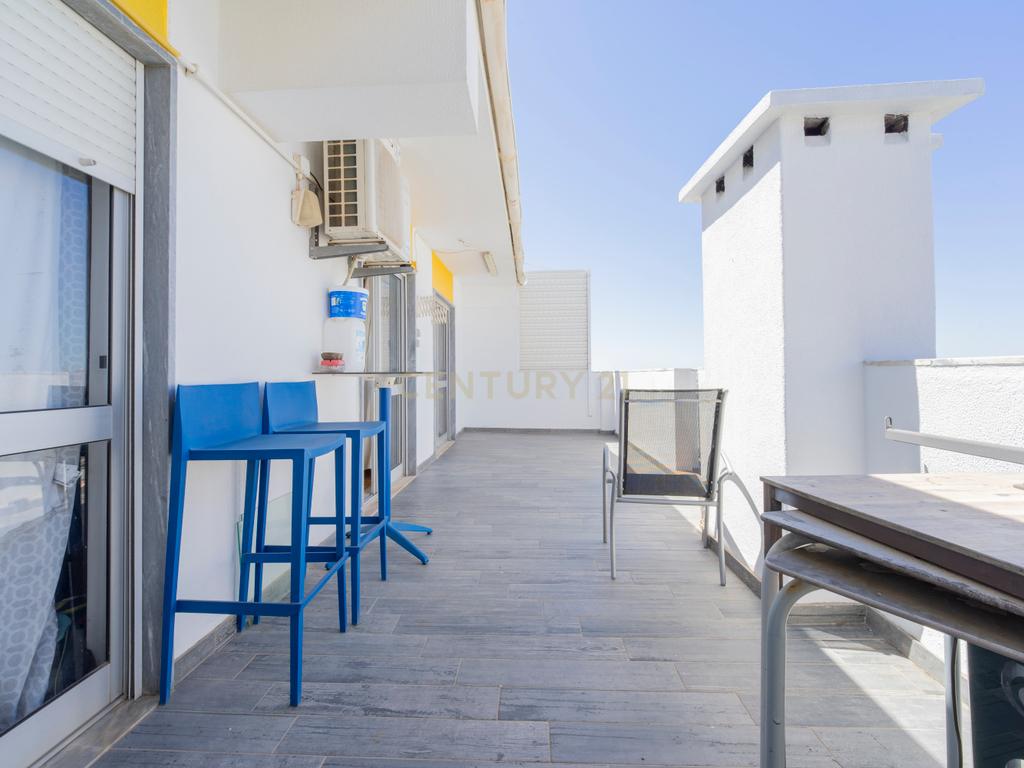 Viva no topo de Faro: Rooftop T3 na Avenida 5 de Outubro - Image 17