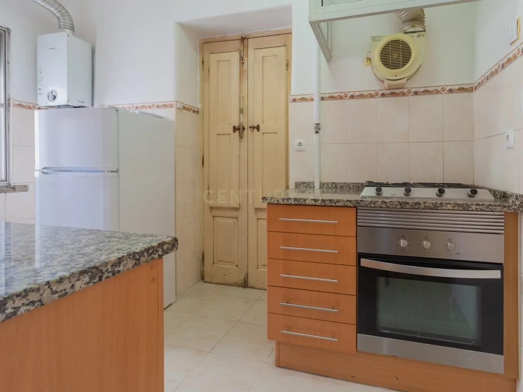 Apartamento T3 em Moscavide, Loures - Image 15