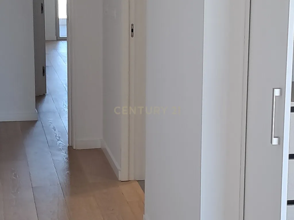 Luxuoso Apartamento T2 em Carcavelos Cascais - Image 20