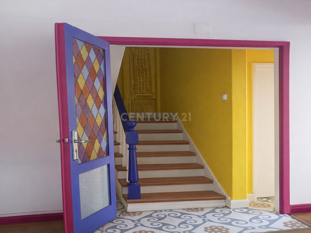 Apartamento T2 +1 Duplex em Alvalade, Lisboa - Oportunidade Única - Image 23