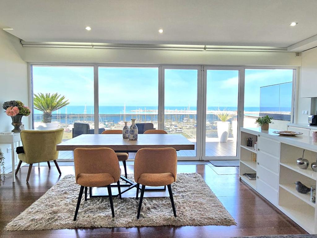 Apartamento T2 em Primeira linha de mar em Vila do Conde - Image 1