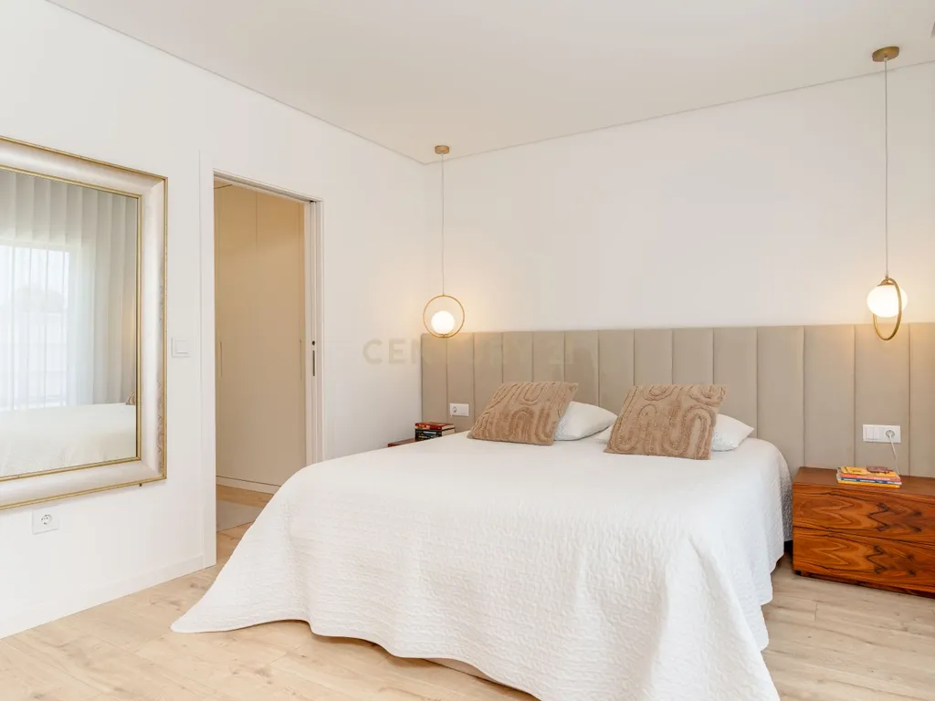 Moradia T4 Térrea de excelência com piscina e casa independente de 50m2 | Quinta da Marquesa - Image 25