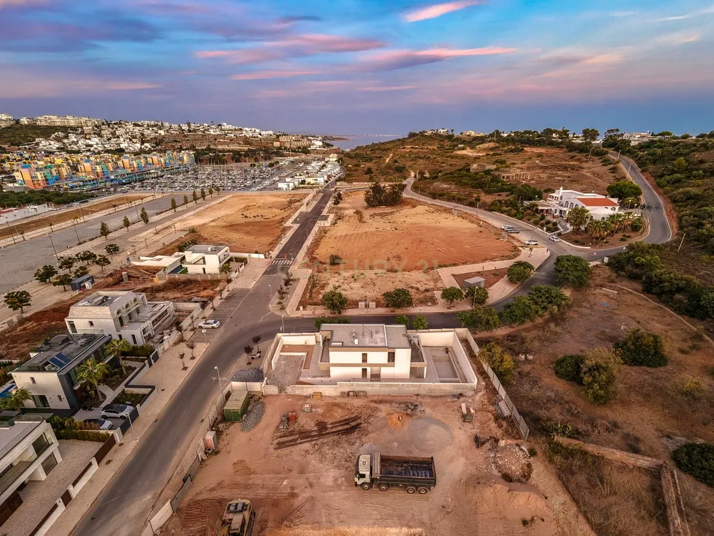 Moradia de Luxo na Prestigiada Marina de Albufeira - Image 12