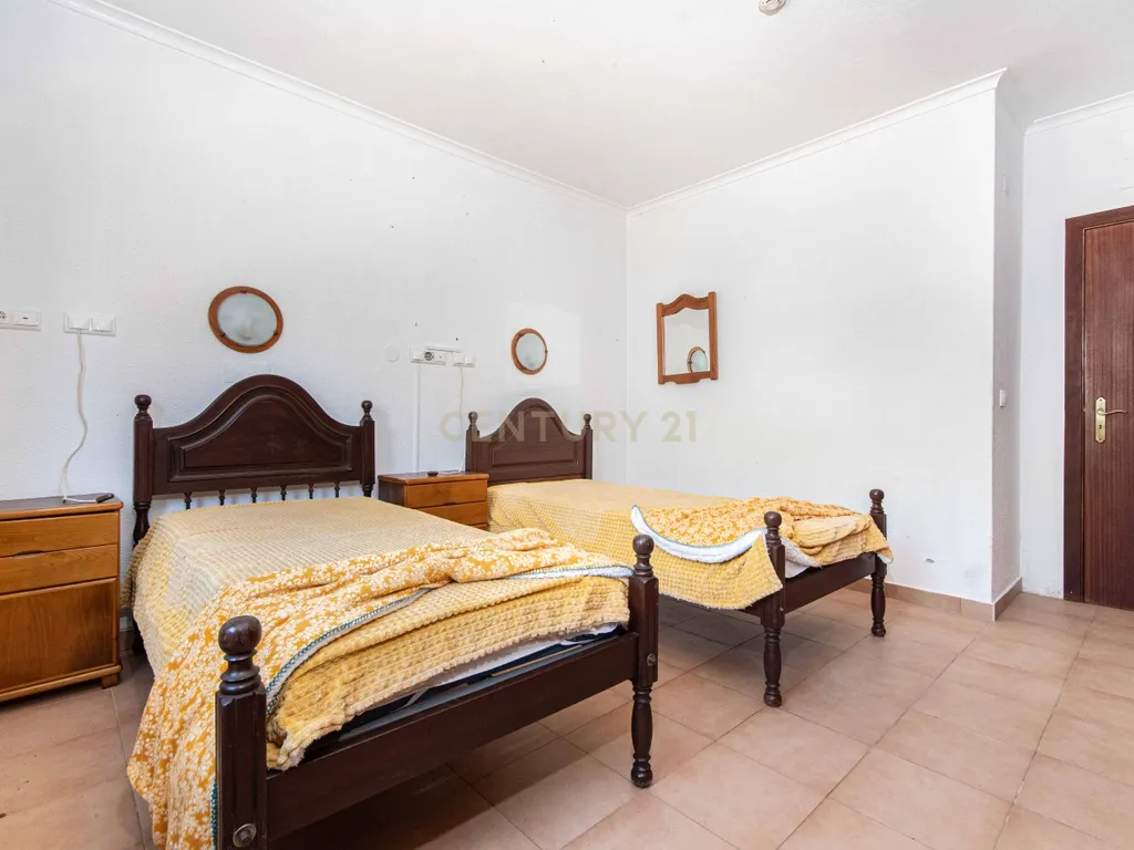 Moradia Exclusiva para Investimento em Quinta do Anjo, Palmela - Image 79