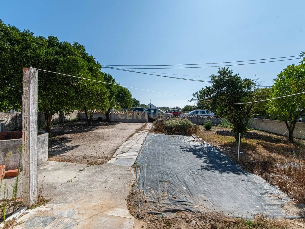 Moradia T2 parcialmente remodelada em Pegões. - Image 15