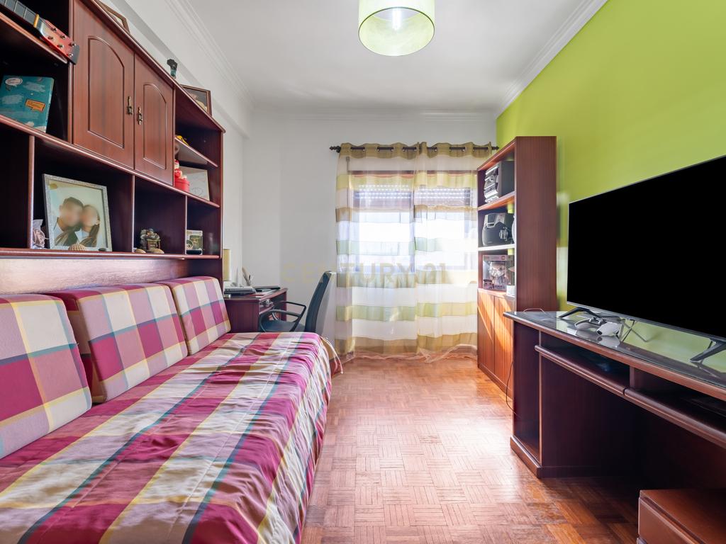 Apartamento de 4 assoalhadas Baixa da Banheira - Image 22