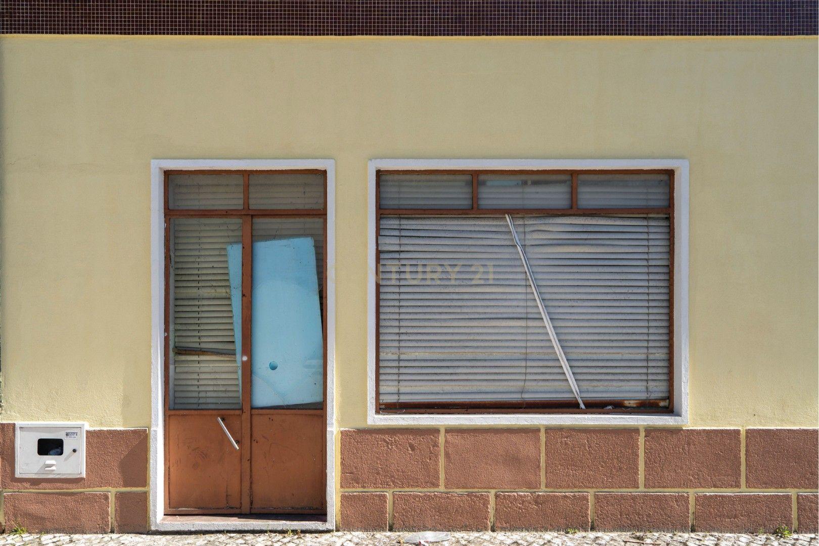 Fotografia 6 de Loja para Arrendamento no Coração de Miranda do Corvo