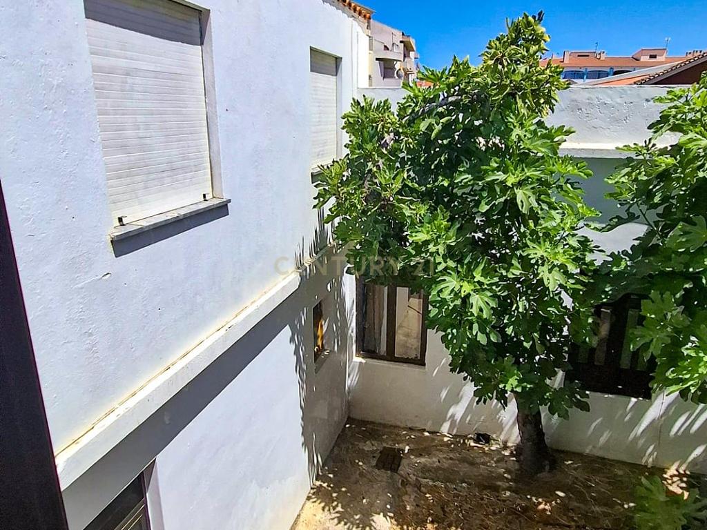 Moradia T3+2 com Terraço, Pátio e Espaço Comercial em São Bartolomeu de Messines – Silves, Faro - Image 30