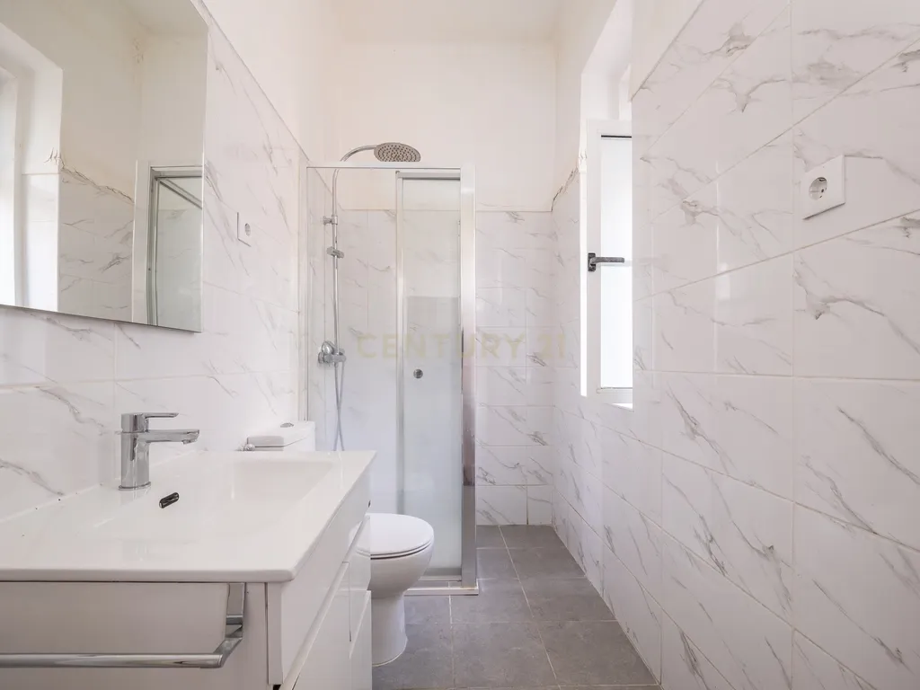Apartamento T3+1 com varanda | Rua Guerra Junqueiro, Coimbra - Image 10