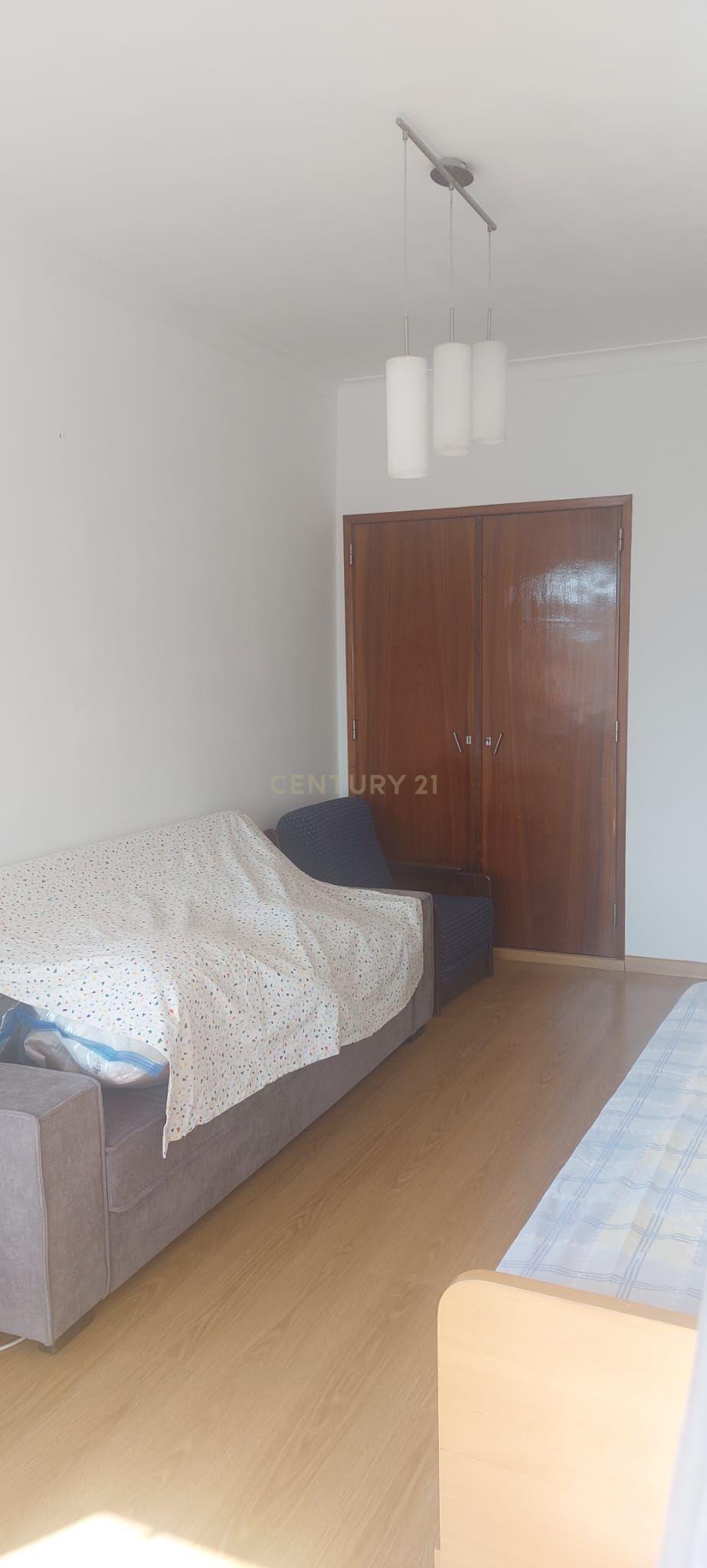 Fotografia 7 de Apartamento T3 em Amora, Seixal - Oportunidade Única!