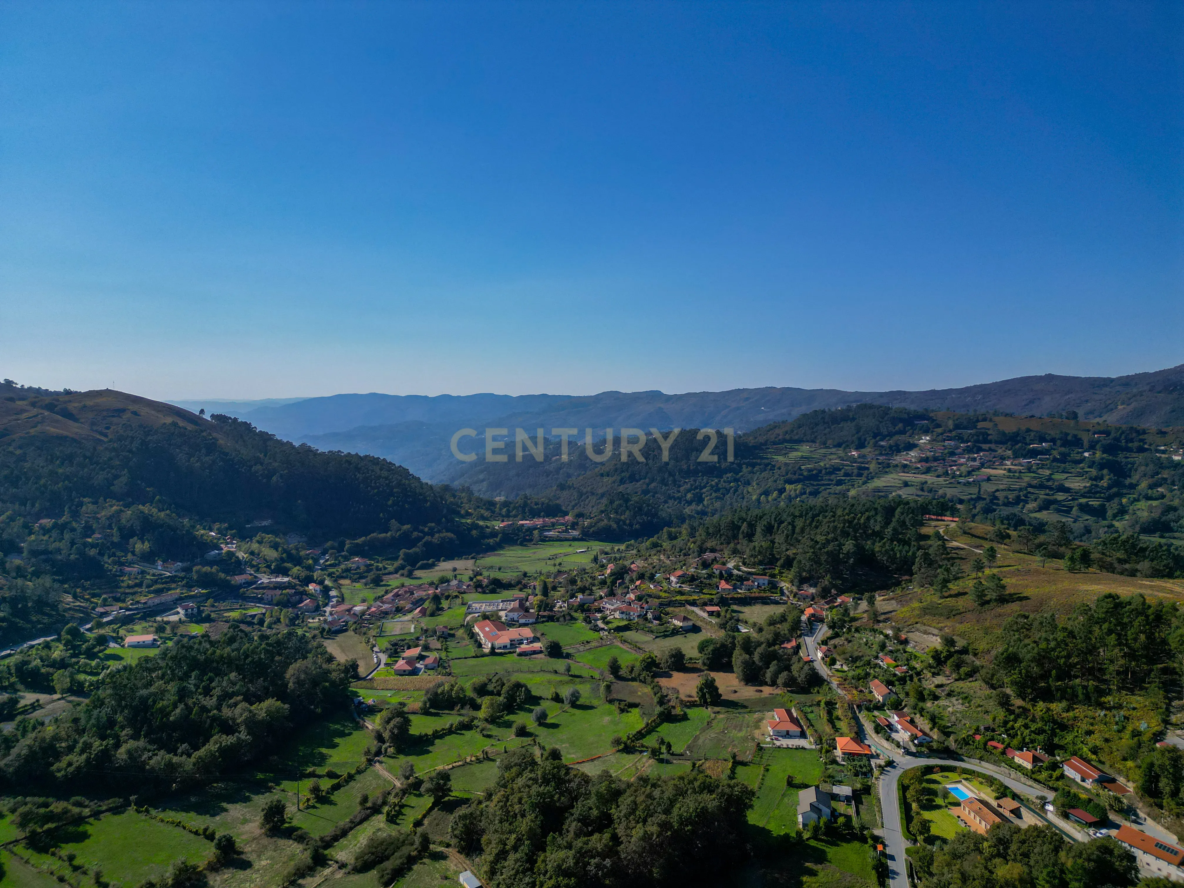 Moradia T3 à venda em Covide, Terras de Bouro — foto 2