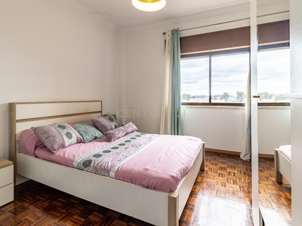 Apartamento T3 com Varanda na Quinta do Conde – 3º Andar - Image 16