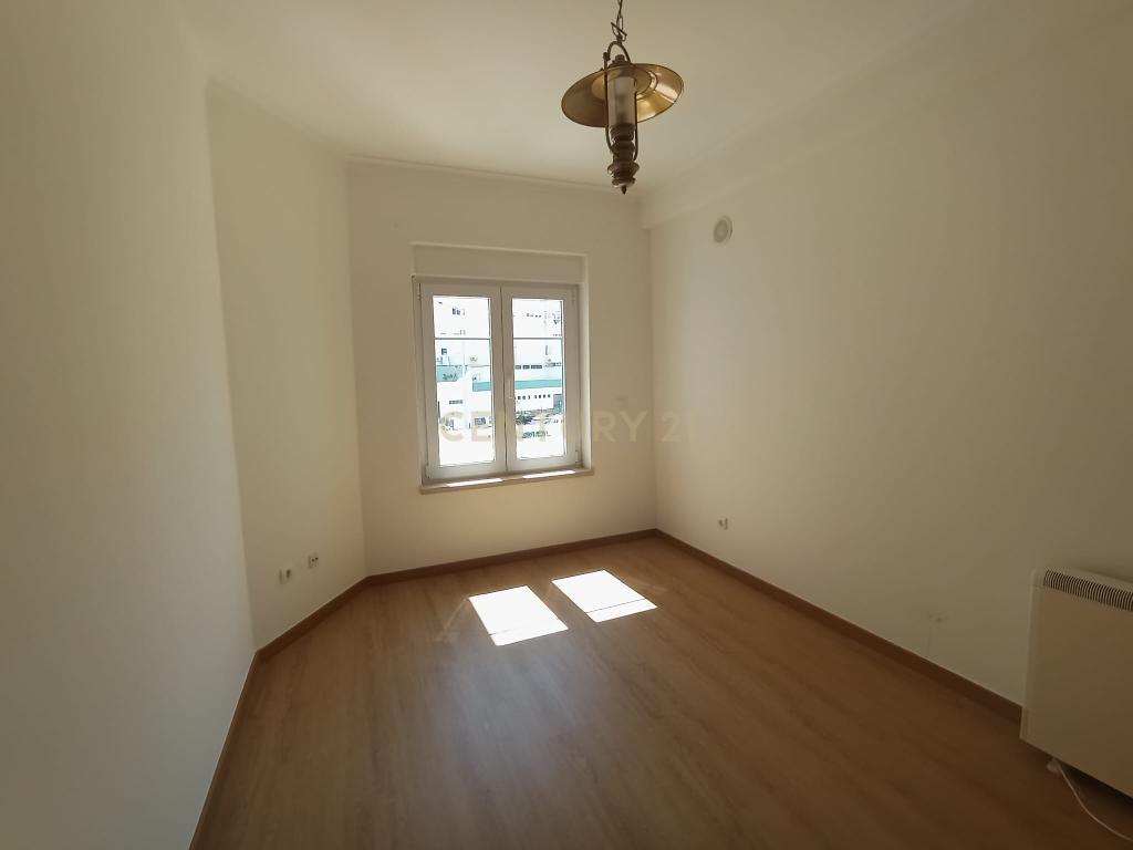 Apartamento T3 na Costa da Caparica - Image 25