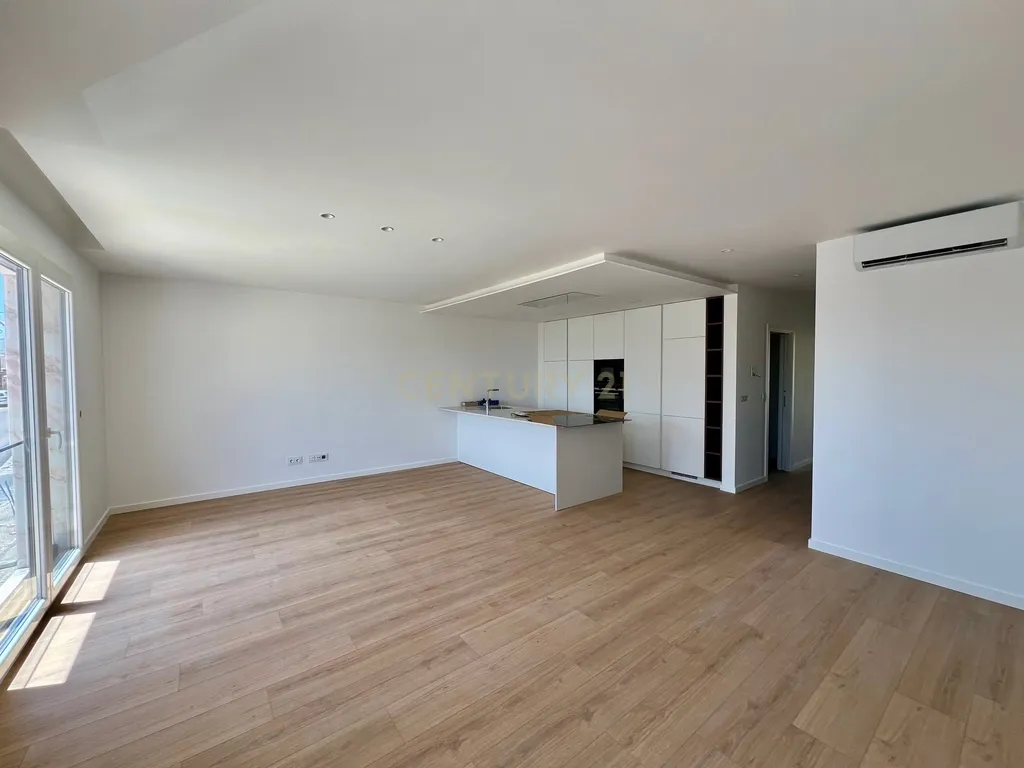 RESERVADO- Sintra - Serra de Casal de Cambra - Apartamento T2 com parqueamento - Image 1
