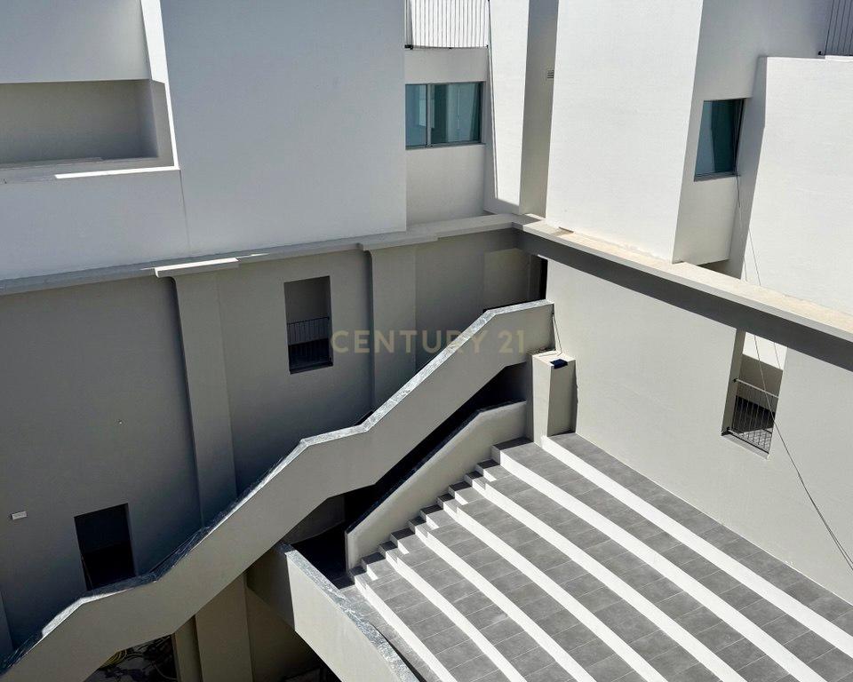 Espaço Comercial de 53m2 no centro de Alcácer com extração de fumos, ideal para restaurante ou café - Image 7