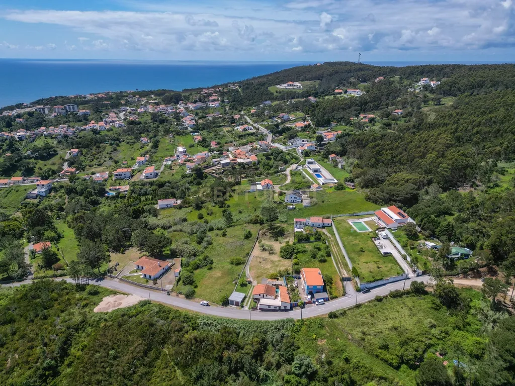 Moradia T4 com Vista Mar e Cidade - Image 6