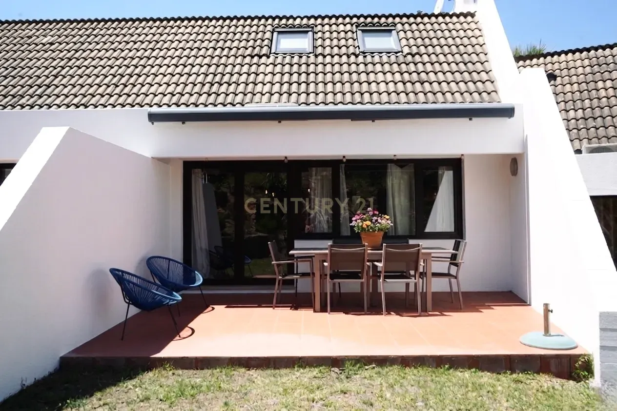 Moradia com 4 quartos em Vilamoura - Com piscina e vista para o golfe