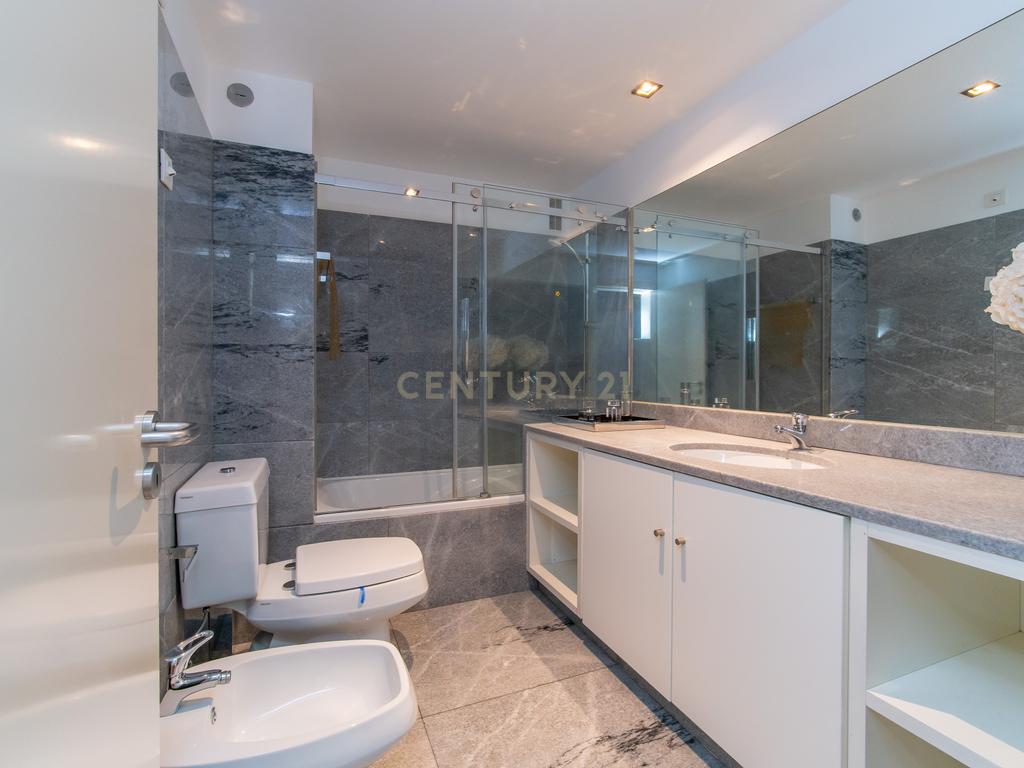 Apartamento T2 de Luxo Mobilado para arrendamento no Condomínio Pateo Central - Image 41