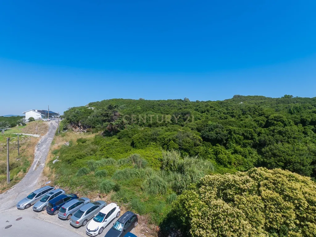 T2 de Charme na Portela de Sintra | Suite, Varandas e Vista Panorâmica - Image 28
