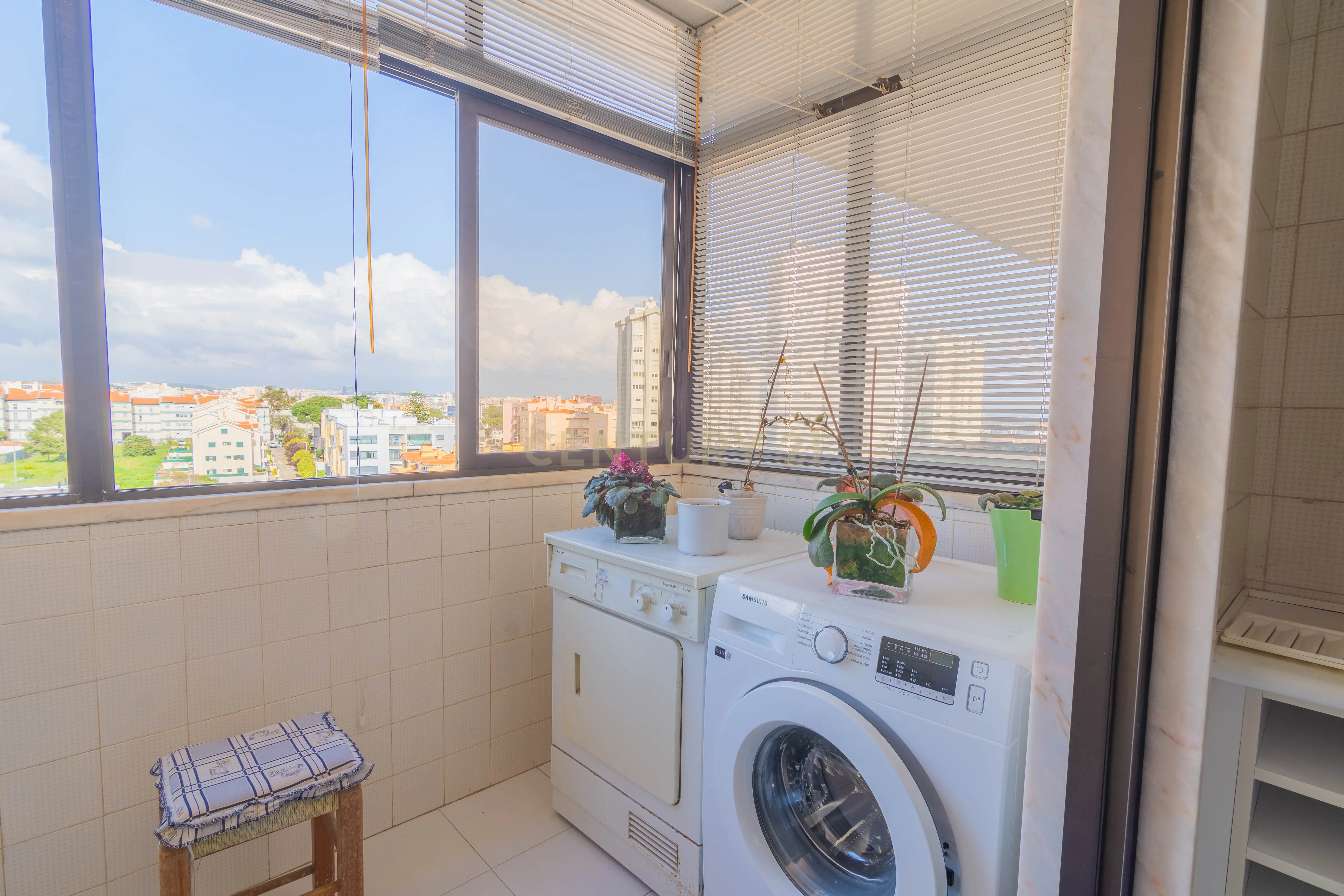 Apartamento T3 em Cascais com Vista Mar e Terraço - Image 11