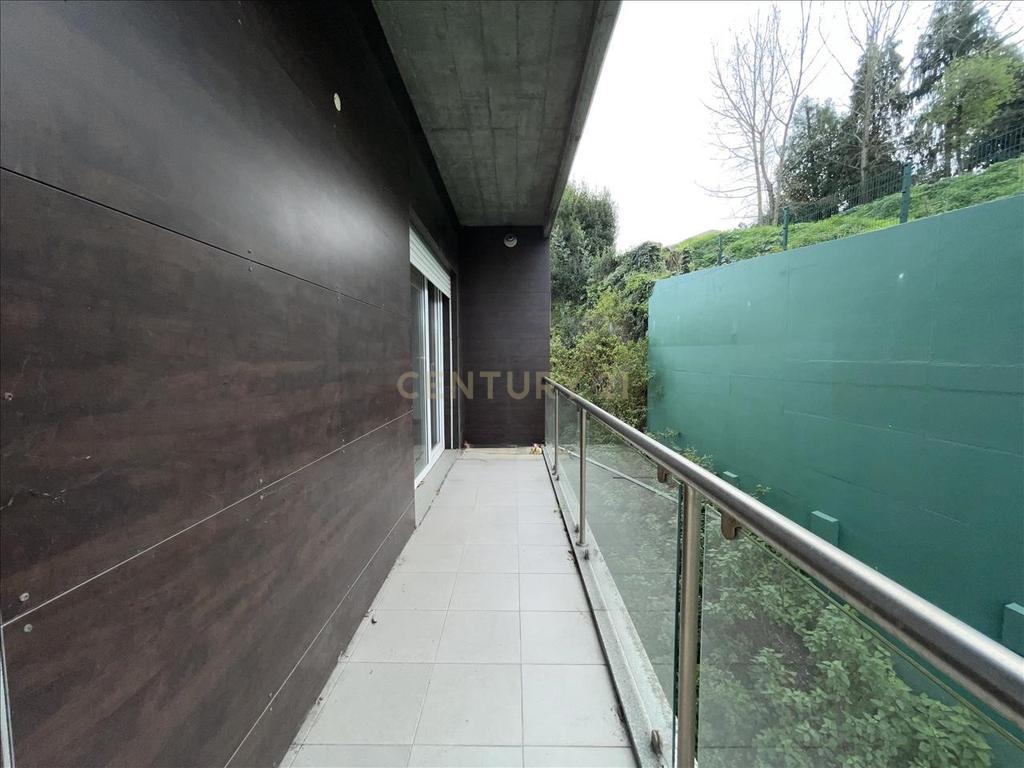 Apartamento T2 - Praça das Flores - Porto - Image 3