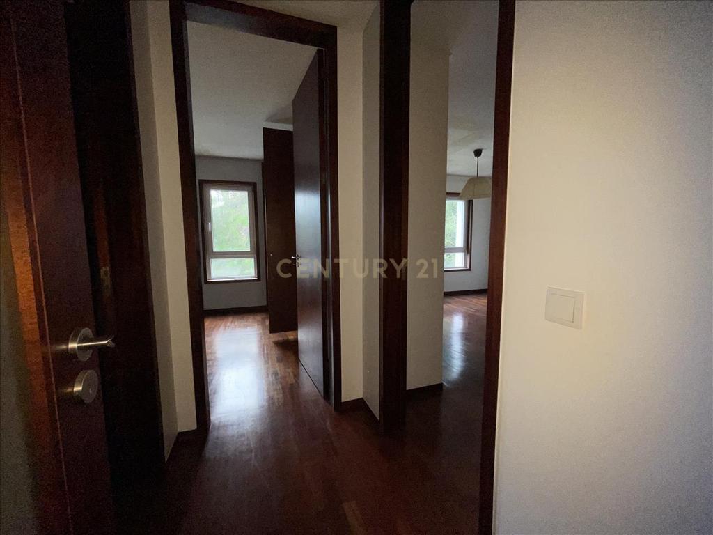 Apartamento T2 - Praça das Flores - Porto - Image 14