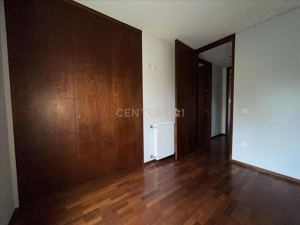 Apartamento T2 - Praça das Flores - Porto - Image 11