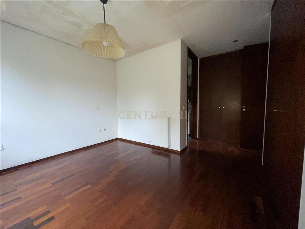 Apartamento T2 - Praça das Flores - Porto - Image 13