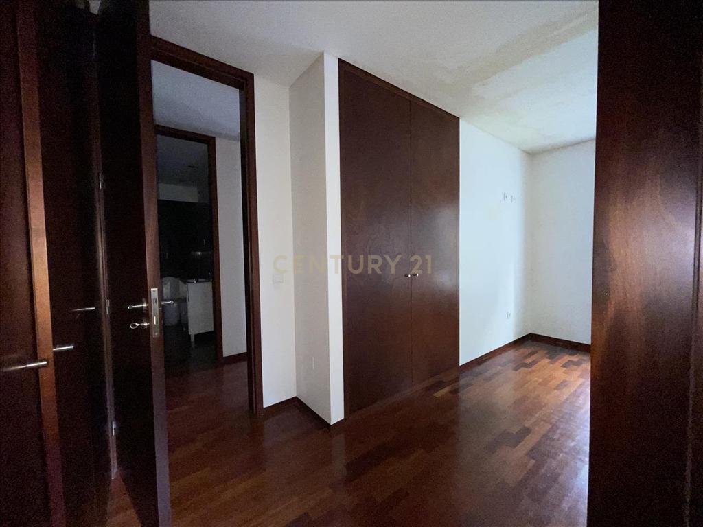 Apartamento T2 - Praça das Flores - Porto - Image 18