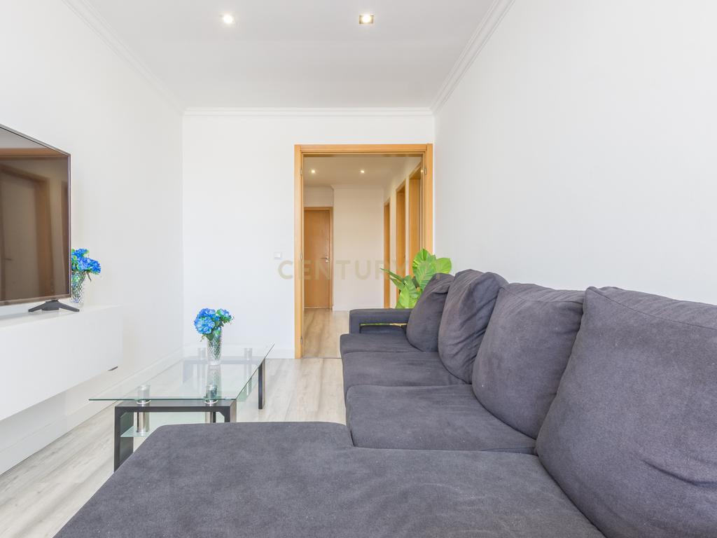 Apartamento T3 Av. Bocage no Barreiro - Image 3
