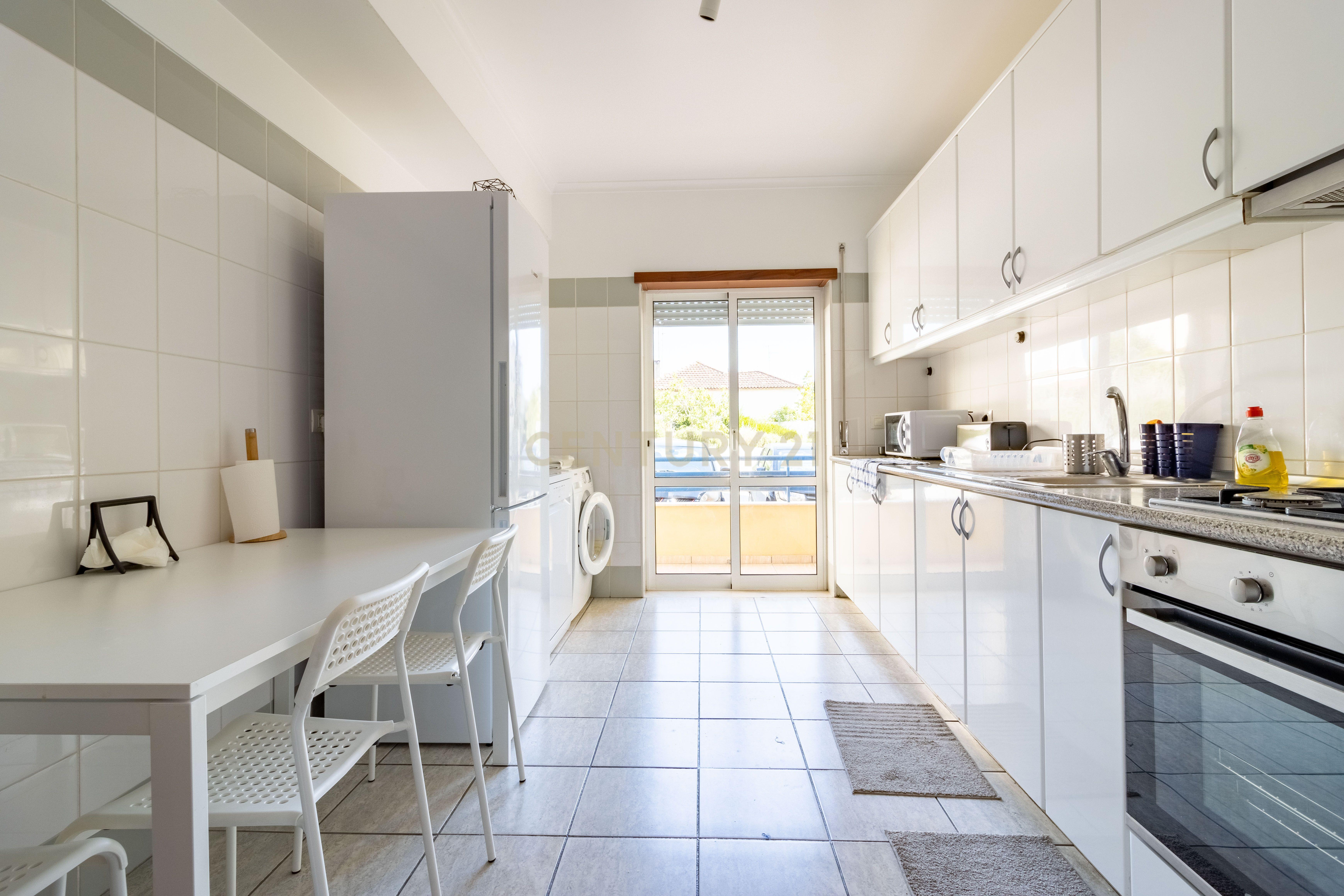 Fotografia 4 de Apartamento T3 em excelente estado próximo ao centro de Leiria