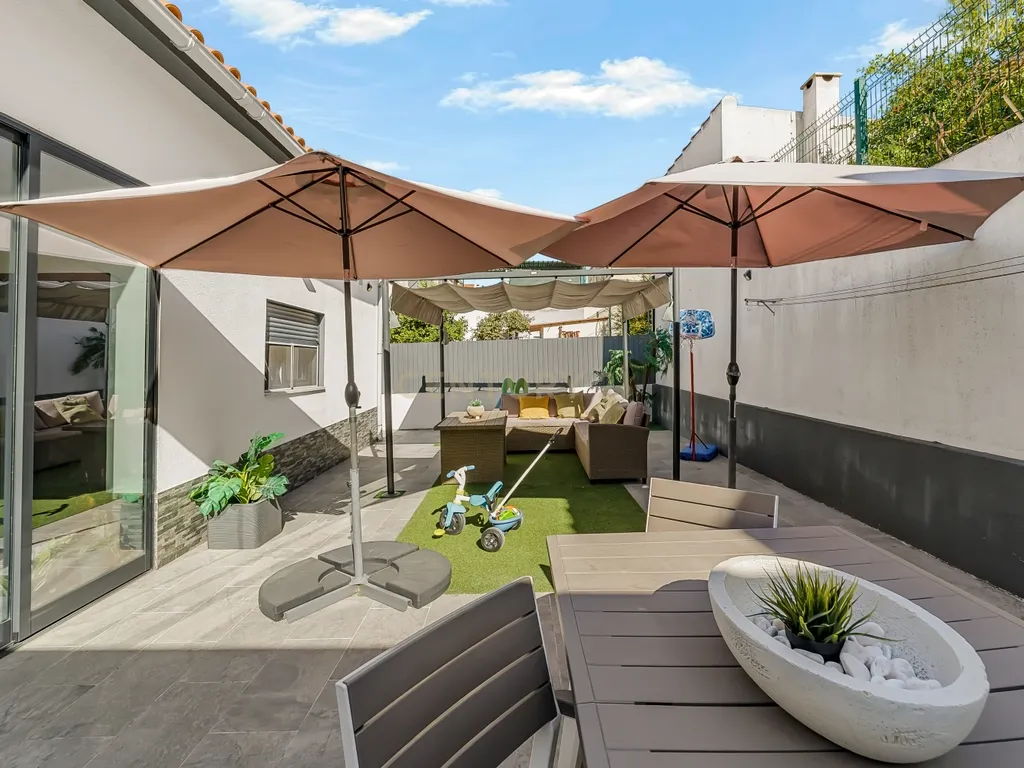 Moradia T3 isolada com garagem, Quinta do Conde - Image 45
