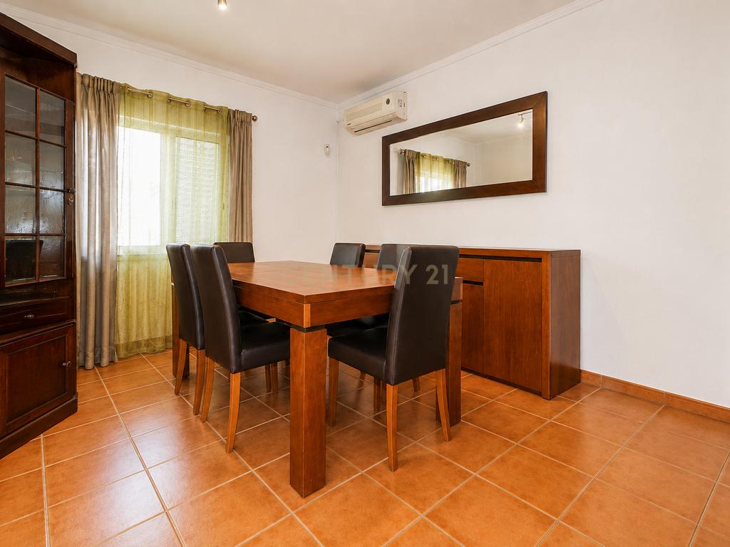 Moradia T4 em Vendas de Azeitão - Image 17