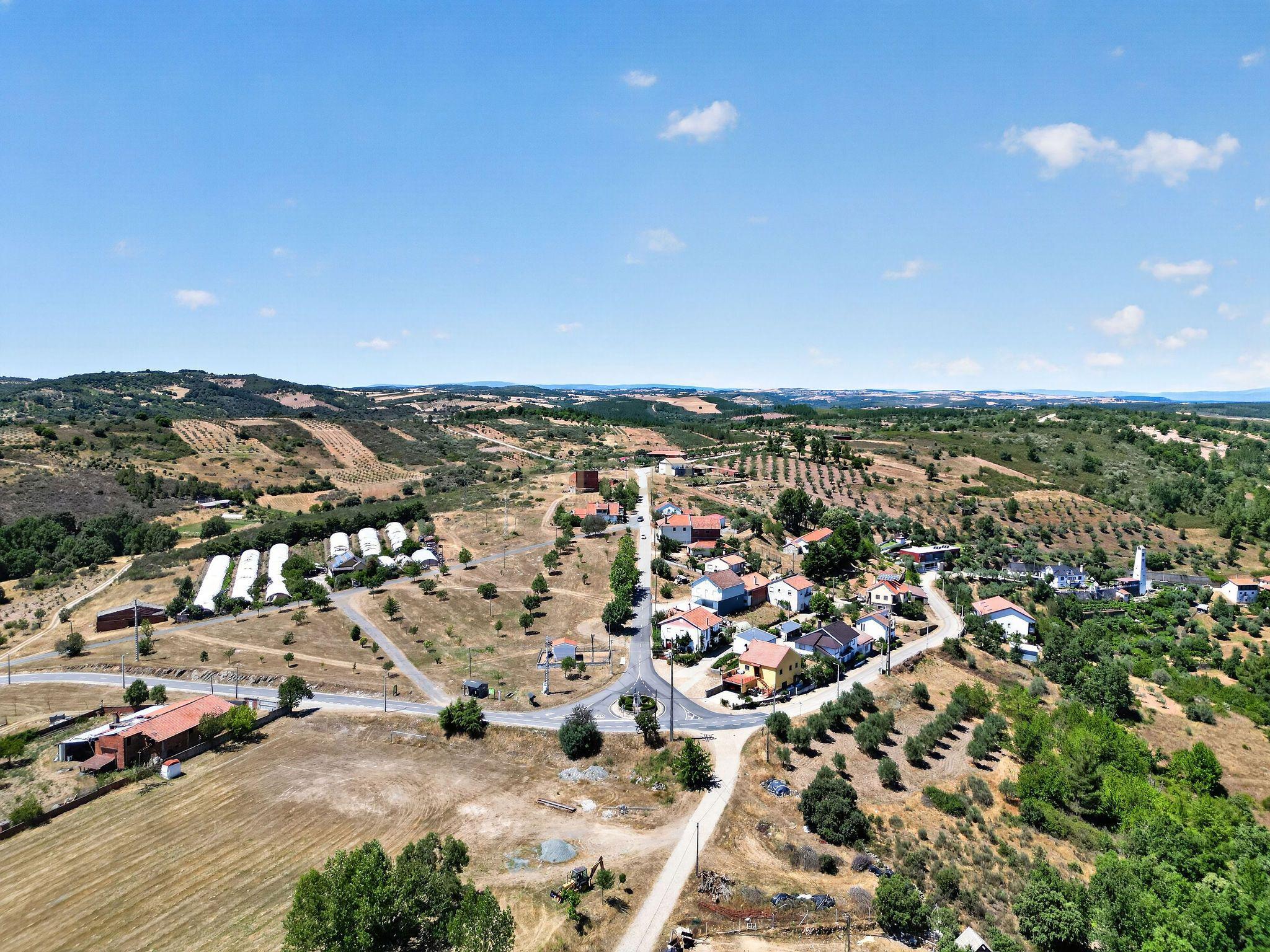 Moradia T6+ à venda em Quintanilha, Bragança — foto 4