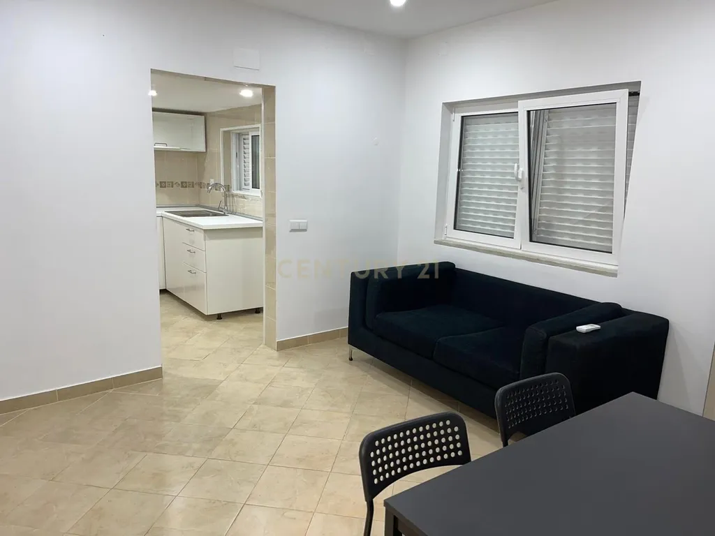 Imóvel de rendimento | Charneca da Caparica | 7 apartamentos | 100% arrendado - Image 4