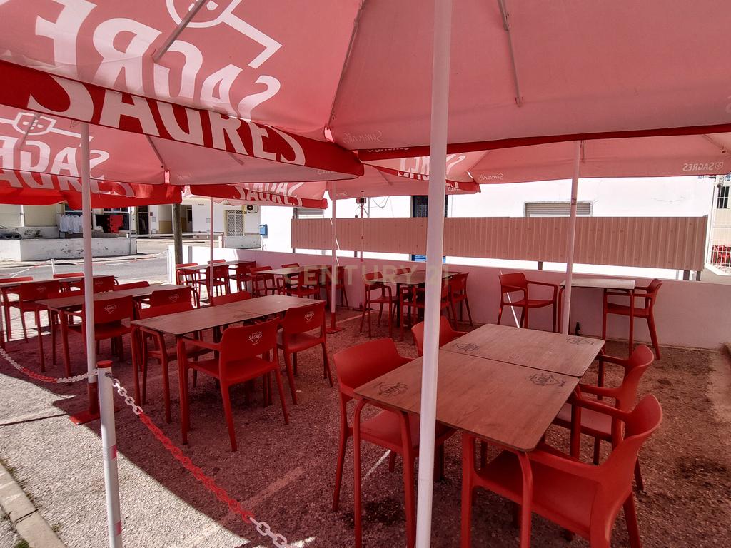Trespasse de Café/Restaurante Totalmente Equipado | Patacão – Faro - Image 30