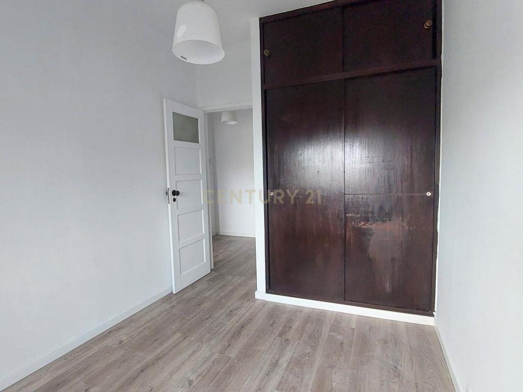 Apartamento T2 na Venteira, Amadora - Image 4