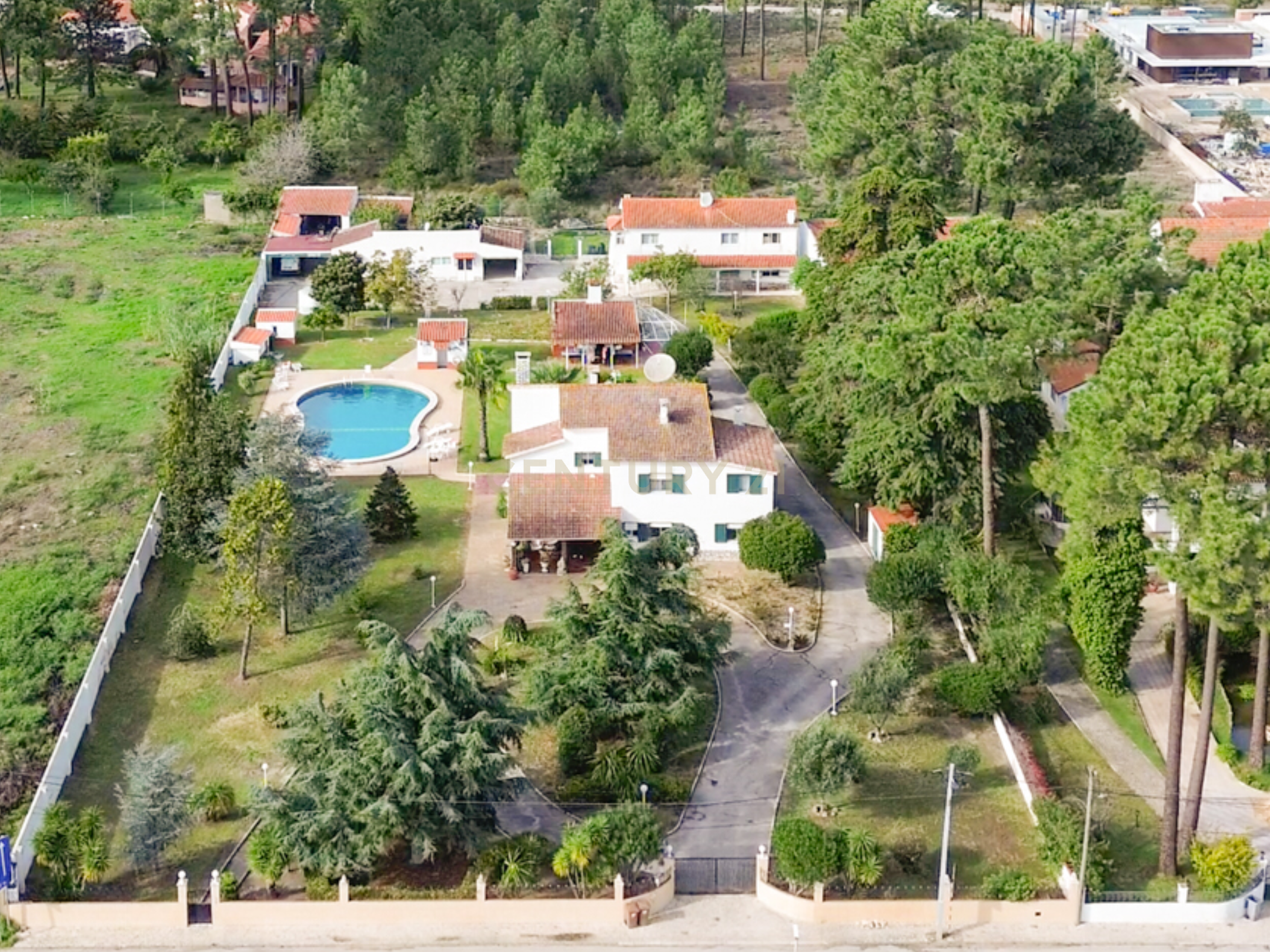 Moradia Isolada na verdizela em LOTE de 5060 m2 - Image 1