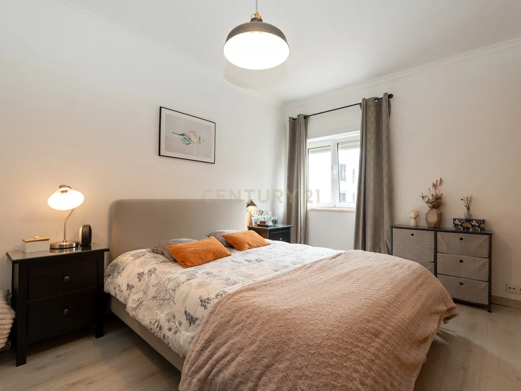 * ESPECTACULAR APARTAMENTO NO CENTRO DE MAFRA, COM VARANDA E PARQUEAMENTO * - Image 31