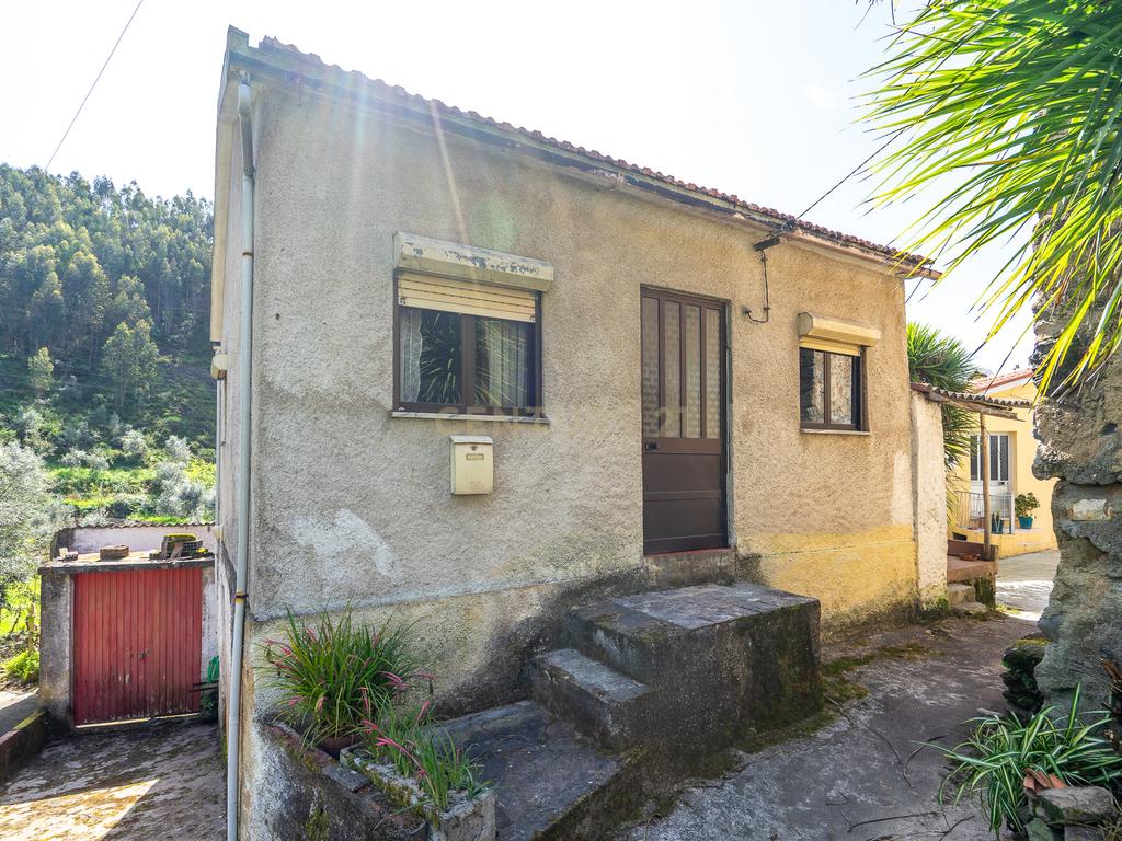 Moradias para Reconstruir em Ribas, Vila Nova de Poiares - Image 1