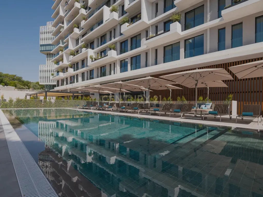 Apartamento T2 para Investimento Turístico no Empreendimento Martinhal Residences - Image 2