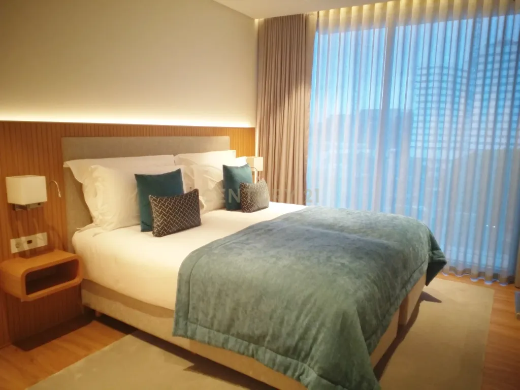Apartamento T2 para Investimento Turístico no Empreendimento Martinhal Residences - Image 8