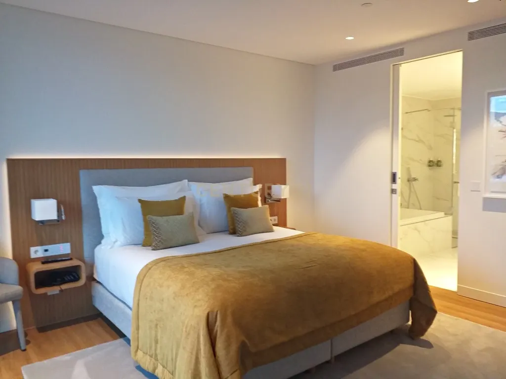 Apartamento T2 para Investimento Turístico no Empreendimento Martinhal Residences - Image 15